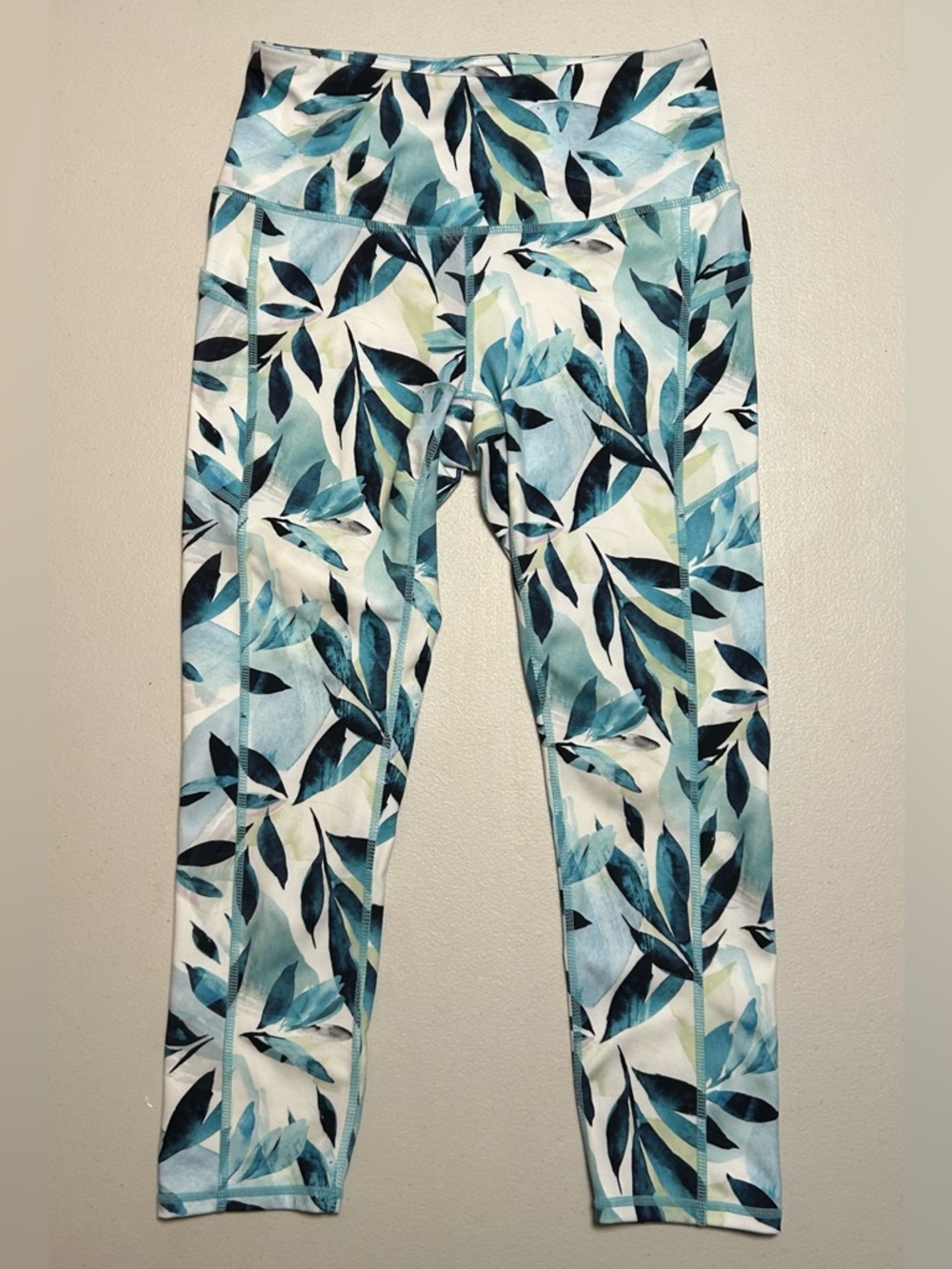 GAIAM Teal and White Leaf-Print Leggings - Size Small